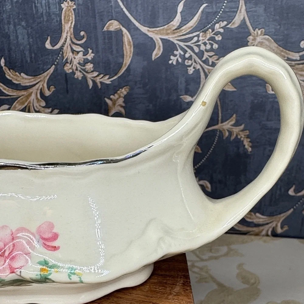 Vintage 1947 Homer Laughlin Oval Floral Pattern Gravy Boat Platinum Trim